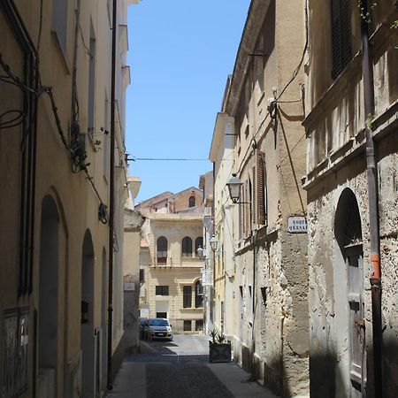 Suite Al Castello 萨萨里 外观 照片