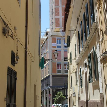 Suite Al Castello 萨萨里 外观 照片